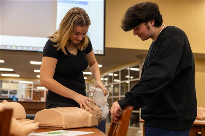 SHS HOSA CPR Class